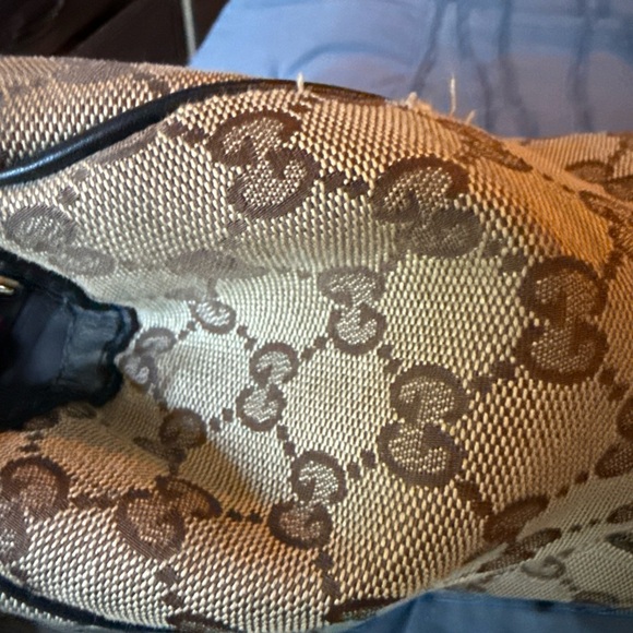 Gucci GG Canvas Sukey Purse - Picture 7 of 15